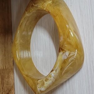 CARAMEL SWIRL RETRO GEO ABSTRACT BANGLE